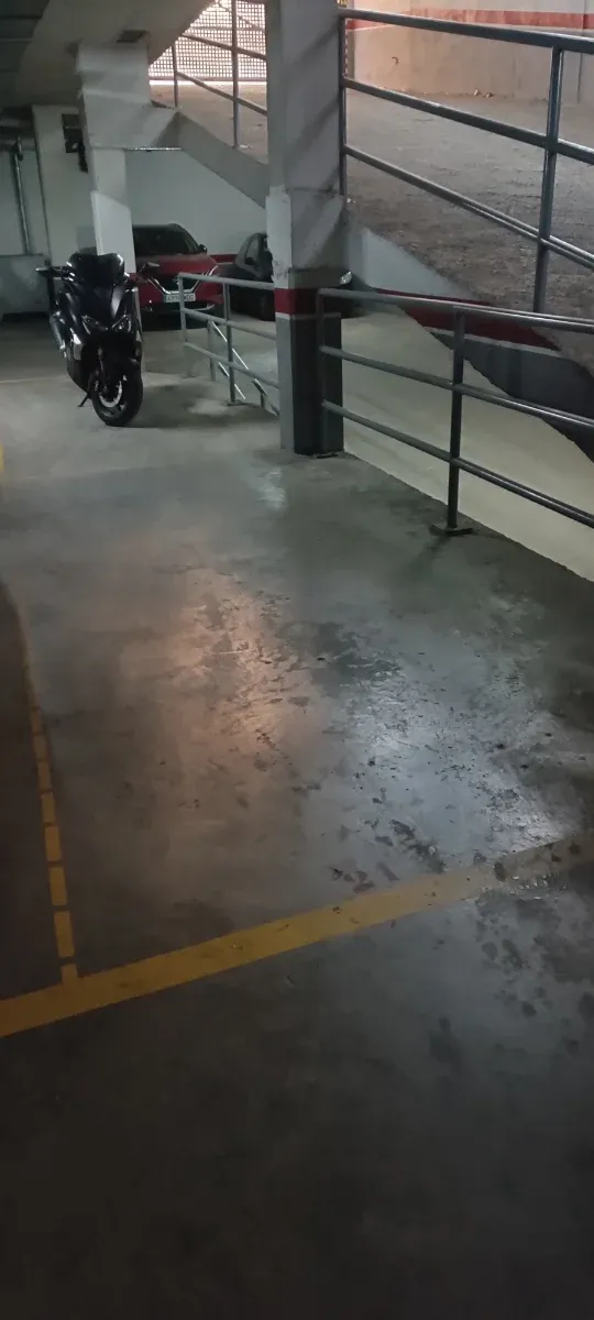 Alquiler plaza moto en Plaza Llibertat