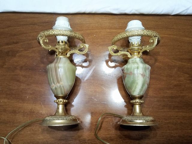2 LAMPADE da COMODINO in ONICE degli ANNI '60