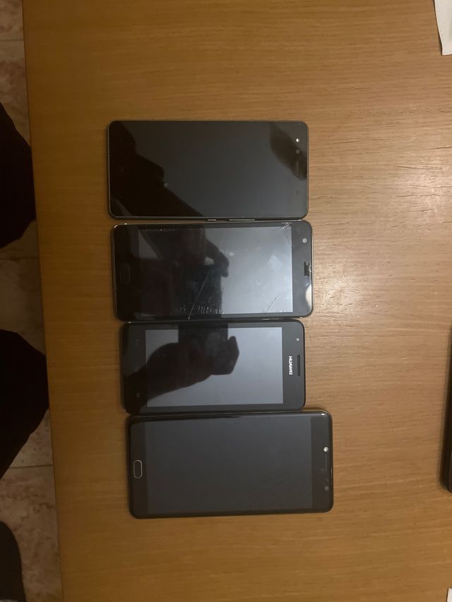 Pack 4 móviles negros