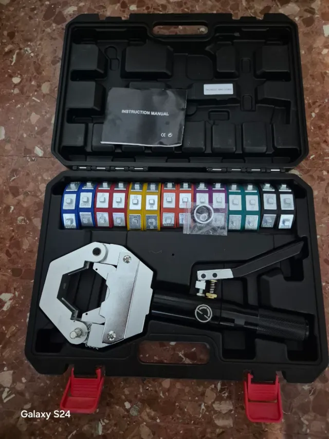 Herramienta para tubos de aire acondicionado