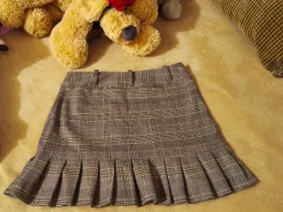 Falda cuadros gris y marrón