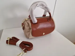 Bolso de mano beige y marrón