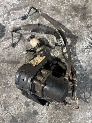 Bomba dirección eléctrica Citroen Saxo