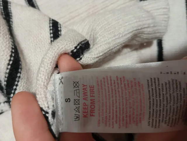 Cárdigan Beloved rayas blanco y negro