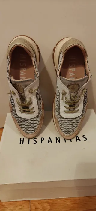 Tenis Hispanitas Beige y Blanco
