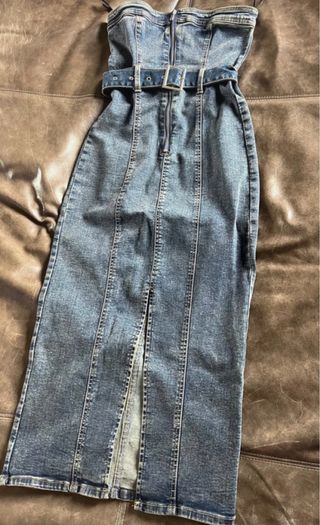 Vestito in denim Bershka con cintura