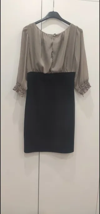 Abito beige e nero