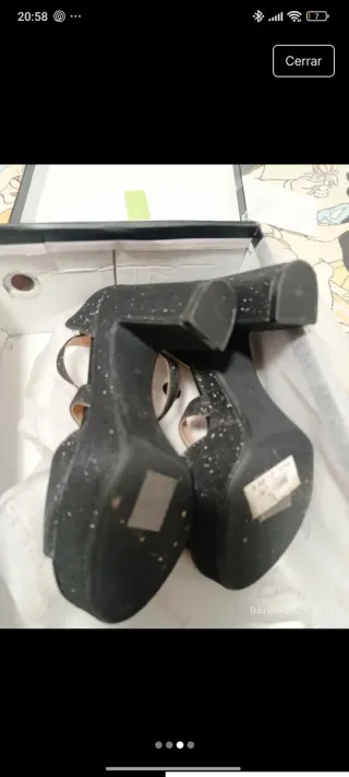 Zapatos de fiesta negros brillantes