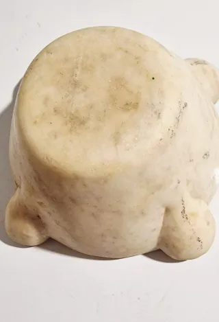 Mortero antiguo de mármol