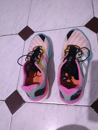 Zapatillas Adidas grabix Terrex Talla 42