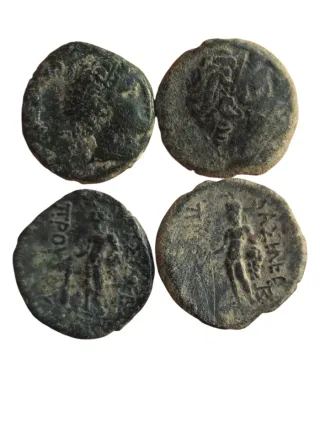 Lotto di 2 monete greche da identificare