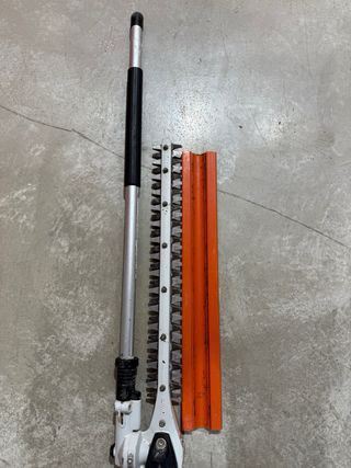 Stihl KMA 135 R: Tagliasiepi e Decespugliatore