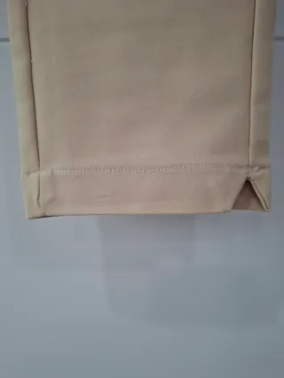 Pantalón pitillo beige mujer