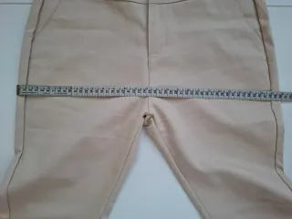 Pantalón pitillo beige mujer