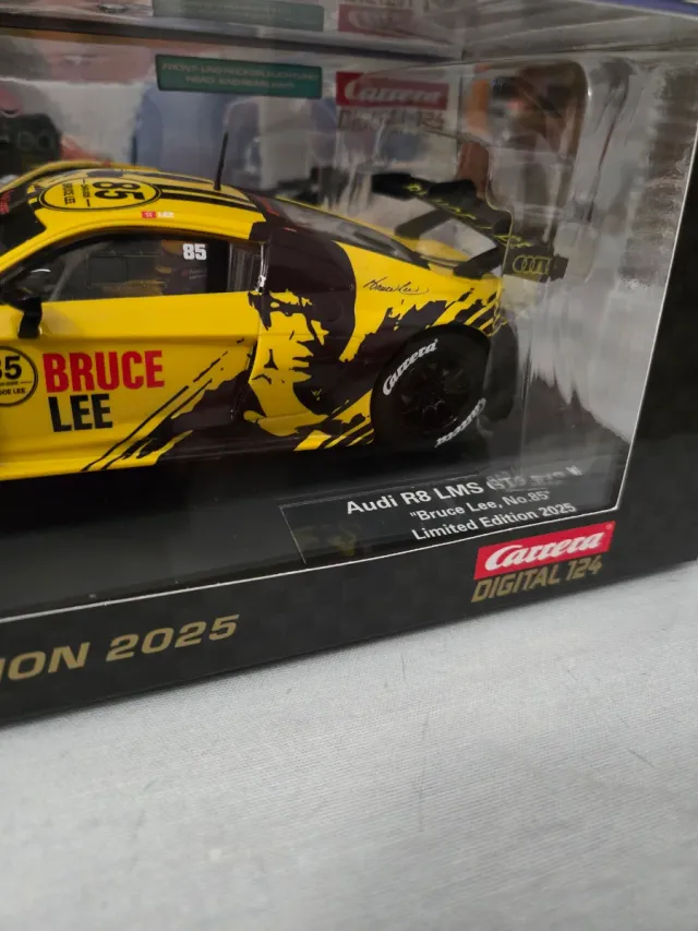Carrera Digital 124 Audi R8 LMS GT3 Bruce Lee Edic