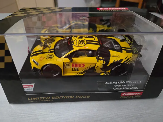 Carrera Digital 124 Audi R8 LMS GT3 Bruce Lee Edic
