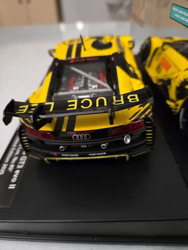 Carrera Digital 124 Audi R8 LMS GT3 Bruce Lee Edic
