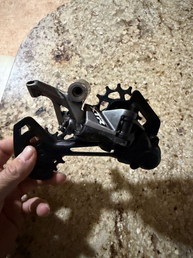 Cambio y Pulsador XTR 12v