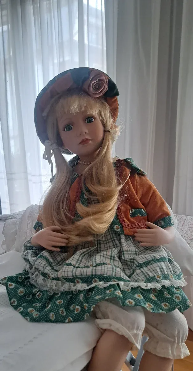 Muñeca de cerámica coleccionable,