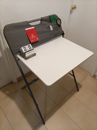 Escritorio Plegable Portátil a estrenar
