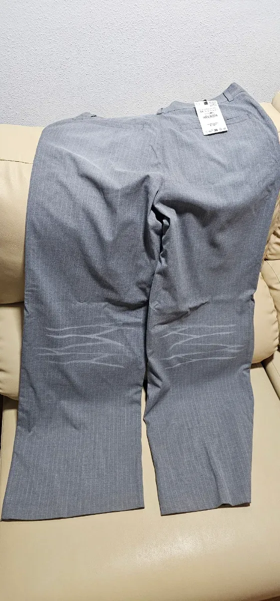 Pantalón Zara Gris Rayas