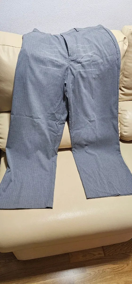 Pantalón Zara Gris Rayas