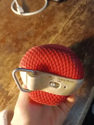 Altavoz Bluetooth Sony SRS-BTS50 Rojo