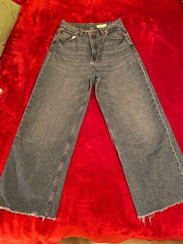 Vaqueros anchos, talle alto y corte recto