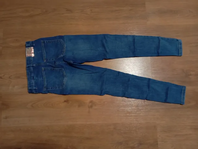 Vaqueros pitillo ajustados