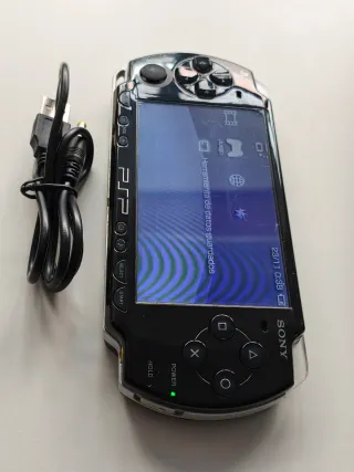 Sony PSP Negra + Cargador