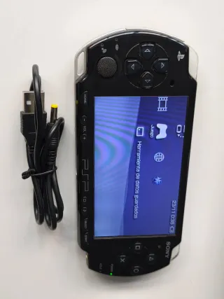 Sony PSP Negra + Cargador