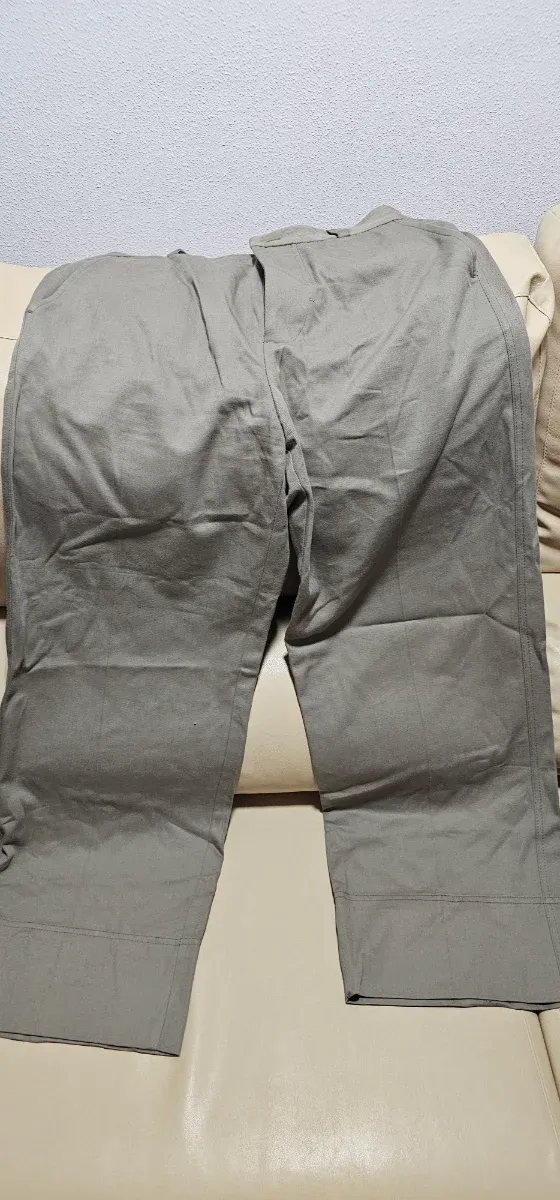 Pantalón Zara Verde Oliva