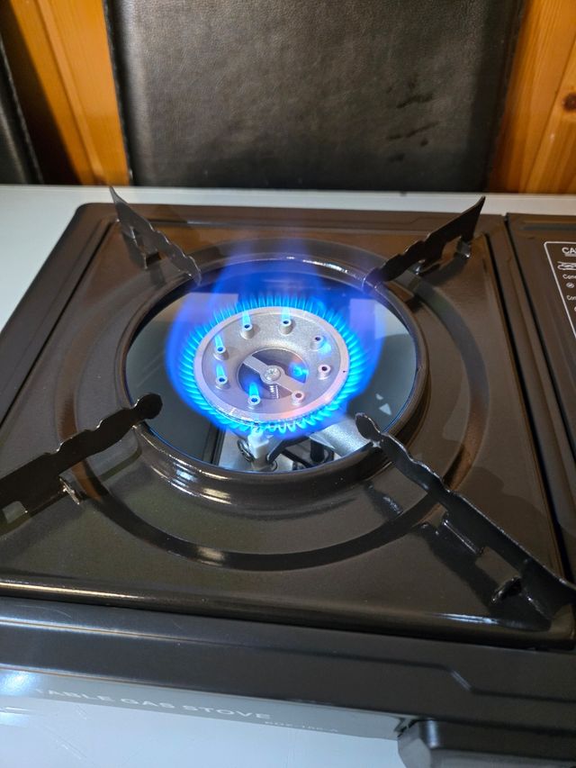 Fornello portatile a gas dual nero per campeggio