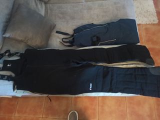 Ropa de esquí 3 prendas (un solo uso) 50€