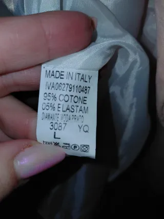 Americana rosa con puños estampados