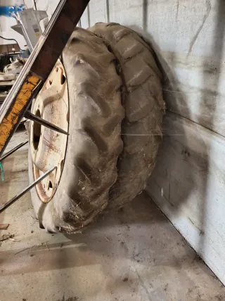 Ruedas reforzadas estrechas