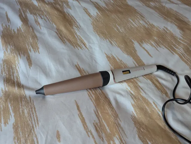 Plancha de pelo Remington Proluxe Beige/Blanca