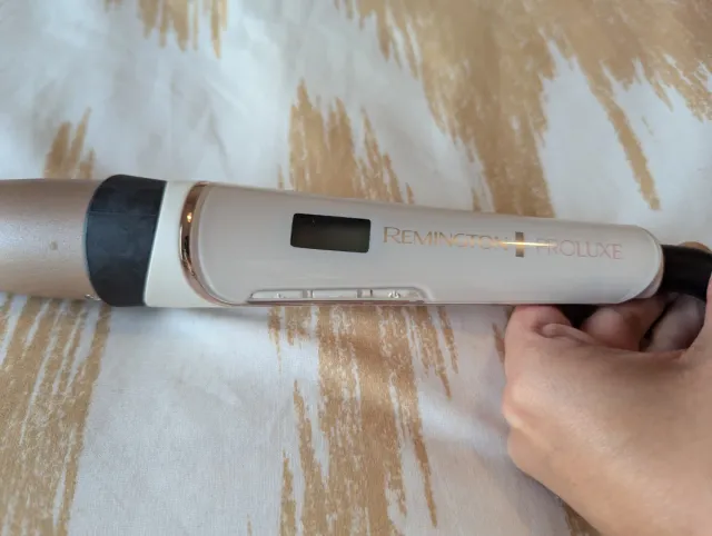 Plancha de pelo Remington Proluxe Beige/Blanca