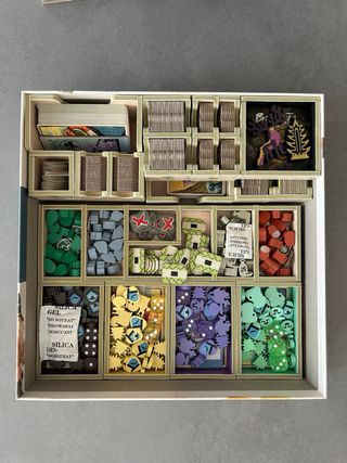 Bitoku + Organizer Folded Space