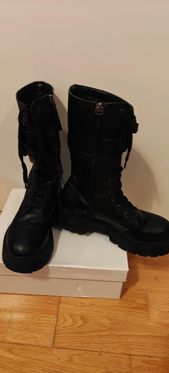 Botas Bershka talla 36