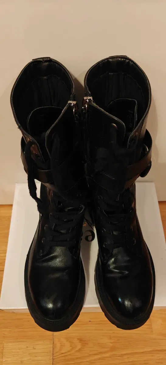 Botas Bershka talla 36