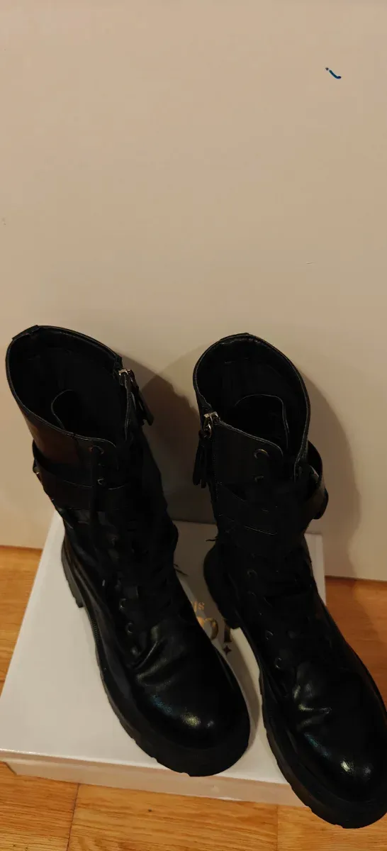 Botas Bershka talla 36