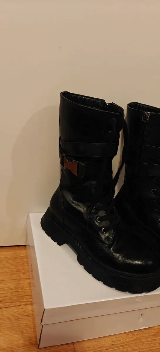 Botas Bershka talla 36