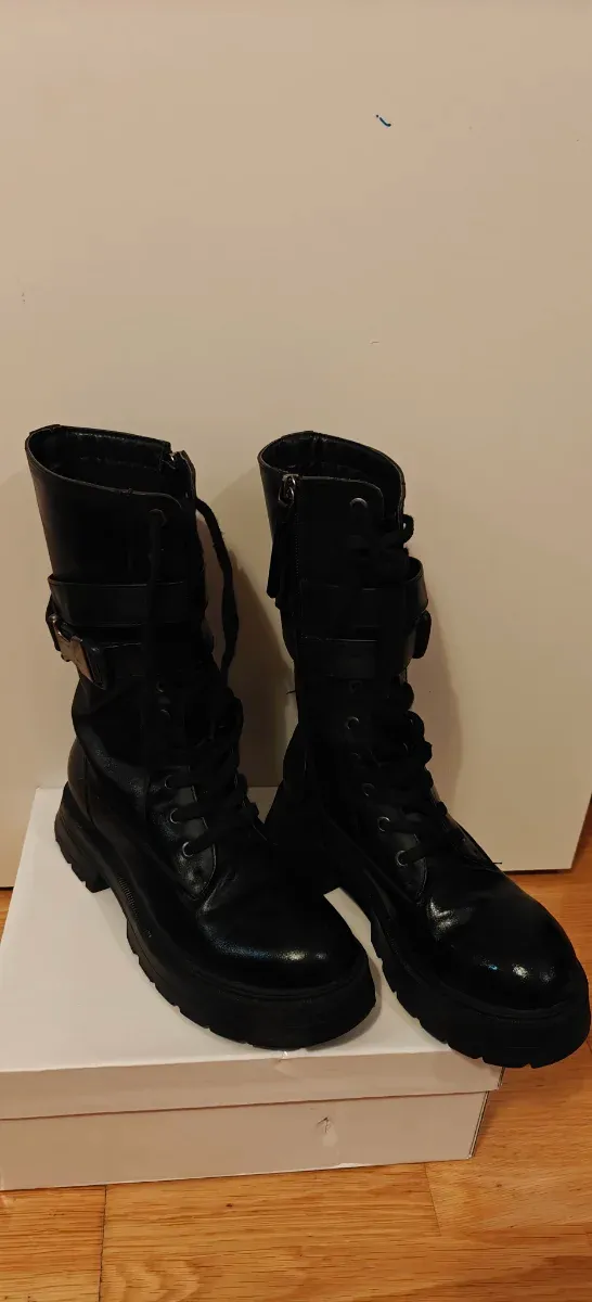 Botas Bershka talla 36