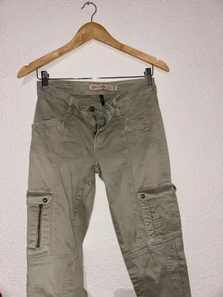 Pantalón Zara Verde Talla S (36)