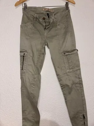 Pantalón Zara Verde Talla S (36)