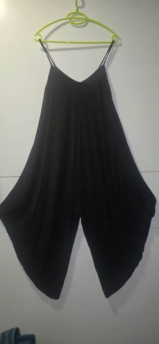 Mono negro tirantes ancho