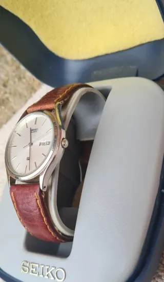 Reloj Seiko Cuarzo Marrón/Plata