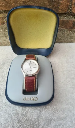 Reloj Seiko Cuarzo Marrón/Plata
