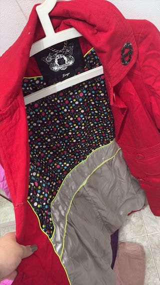 Gabardina roja talla S/M
